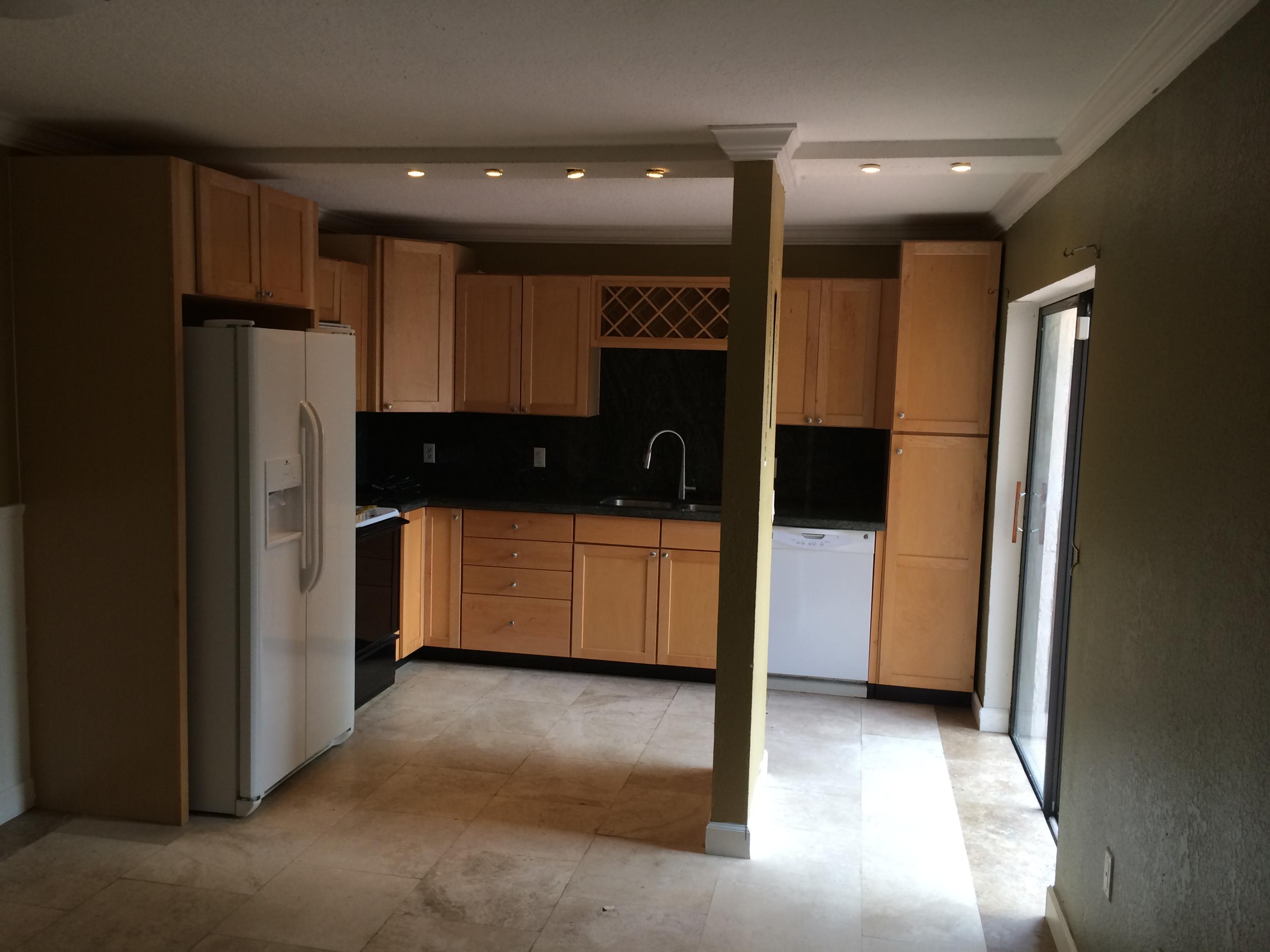 825 Center Street, Unit 4A Jupiter, FL 33458 - Photo 3 of 14 4A Kitchen