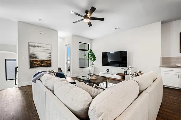 $5,000 | 804 War Admiral Drive, Rowlett, TX 75088