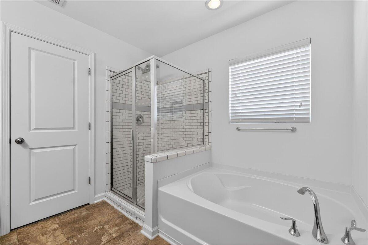 3710 Crescent Way Ladson, SC 29456 - Photo 25 of 37 Master Bath