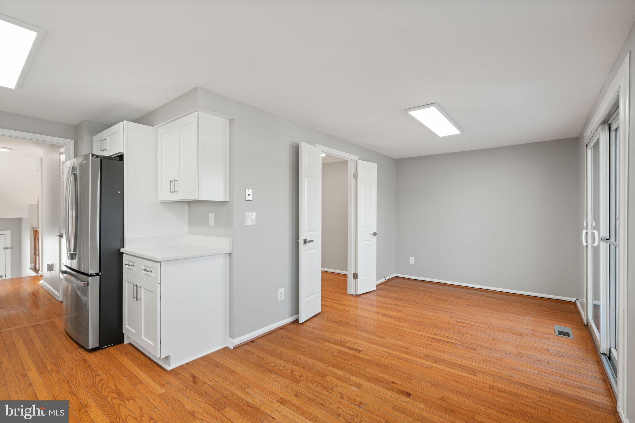 7020 Braddock Mews Place Springfield, VA 22151 - Photo 15 of 45
