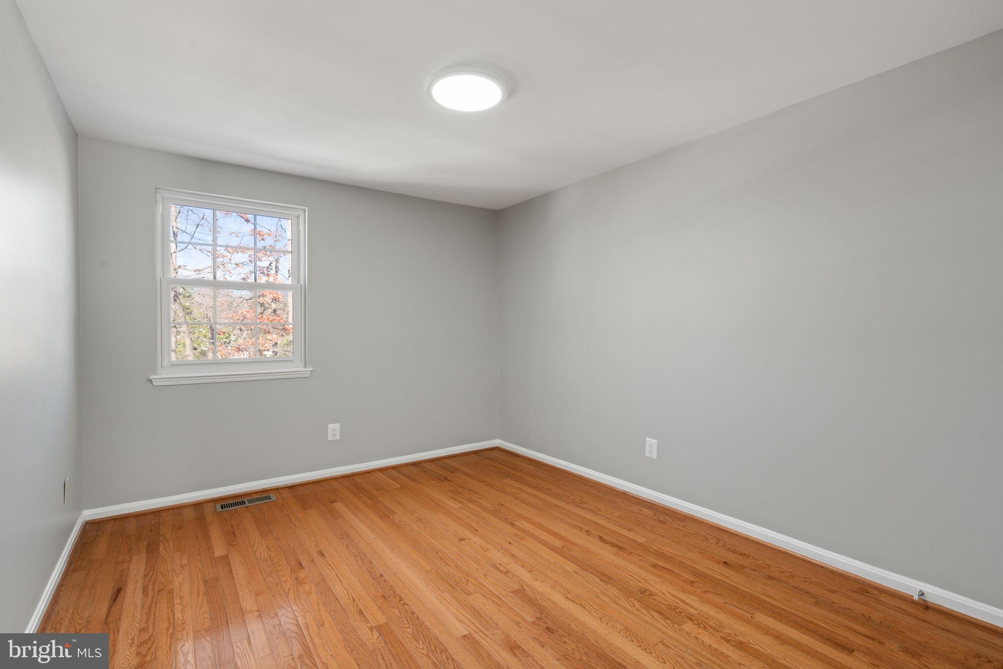 7020 Braddock Mews Place Springfield, VA 22151 - Photo 21 of 45