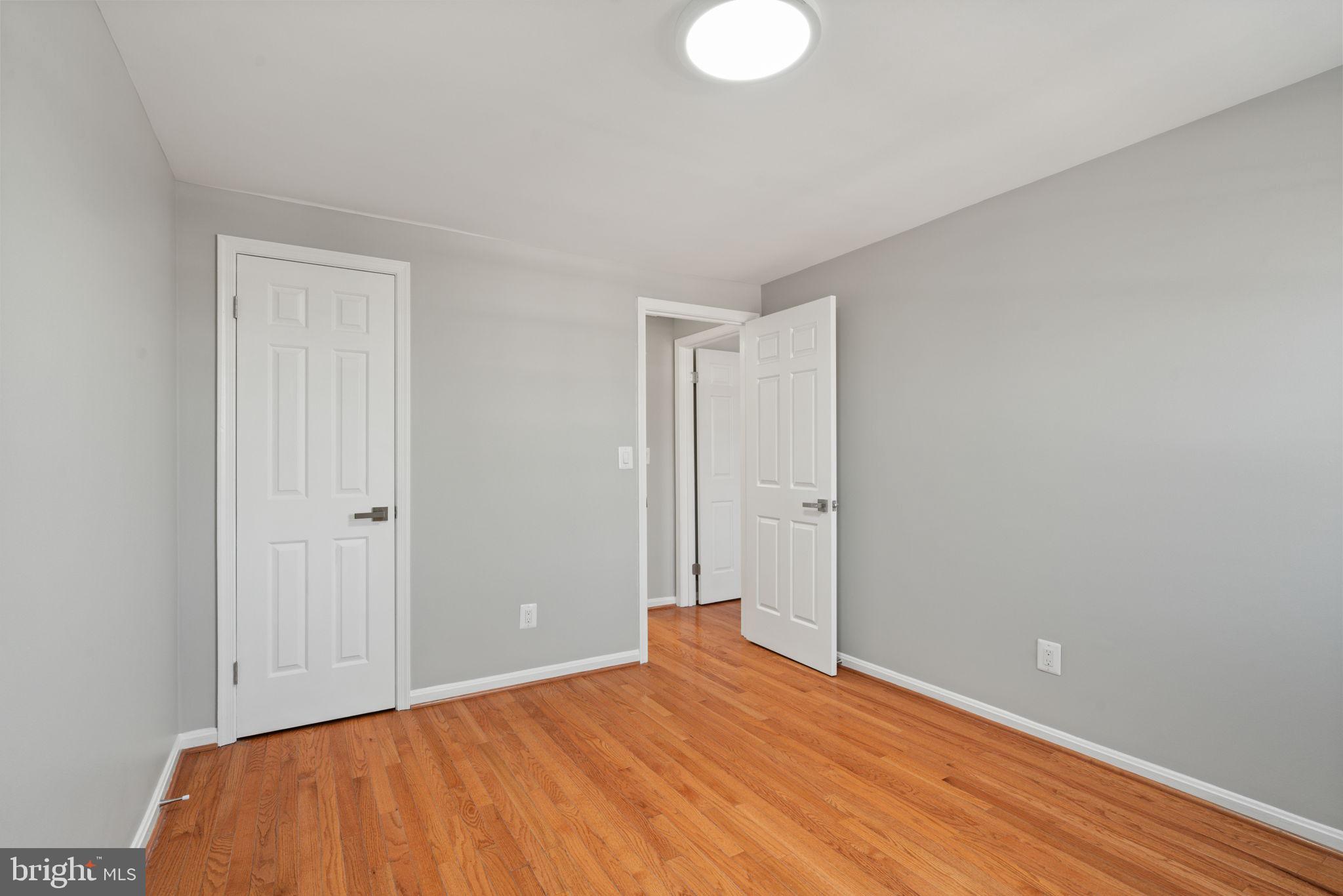 7020 Braddock Mews Place Springfield, VA 22151 - Photo 22 of 45