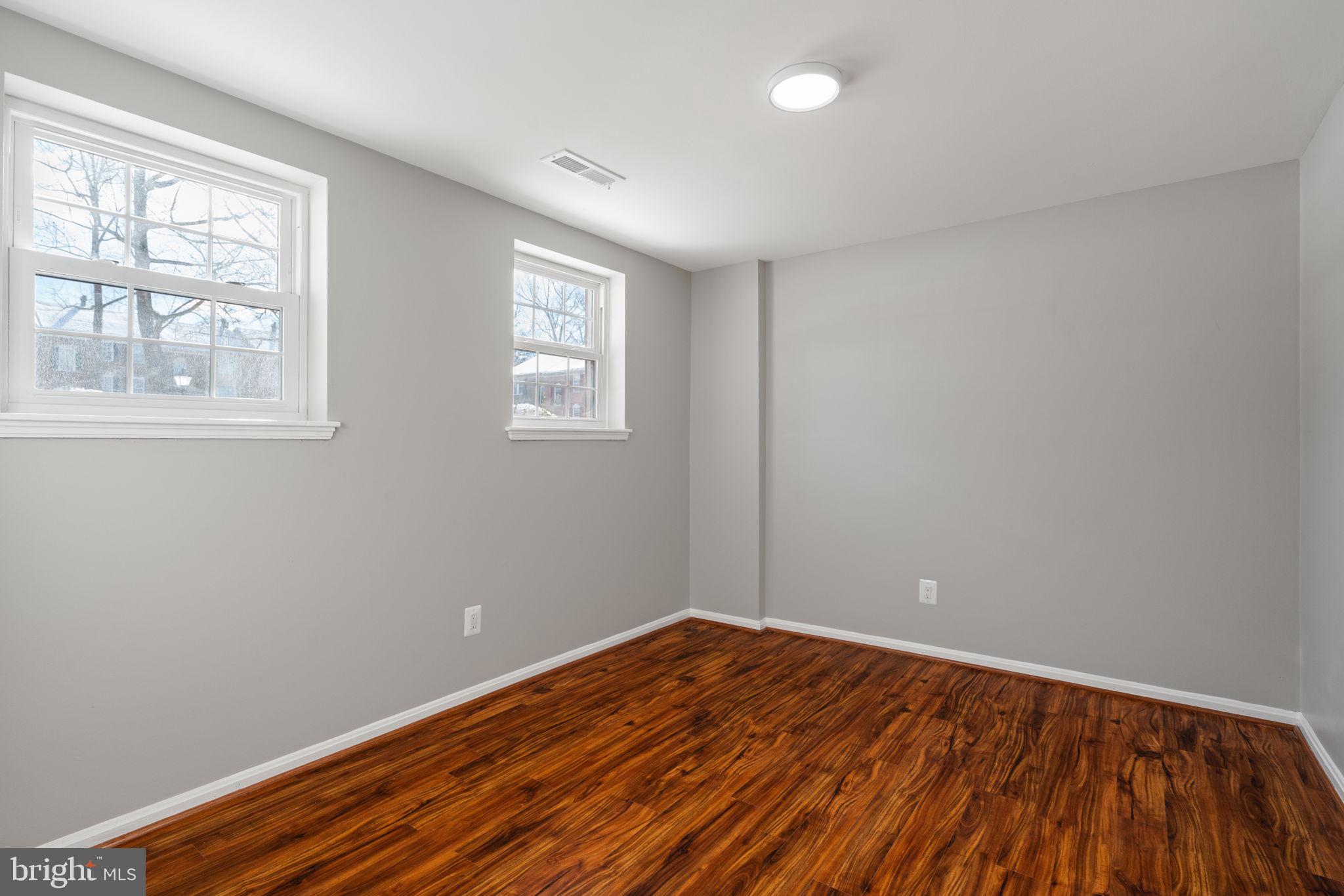7020 Braddock Mews Place Springfield, VA 22151 - Photo 27 of 45 Office/Den