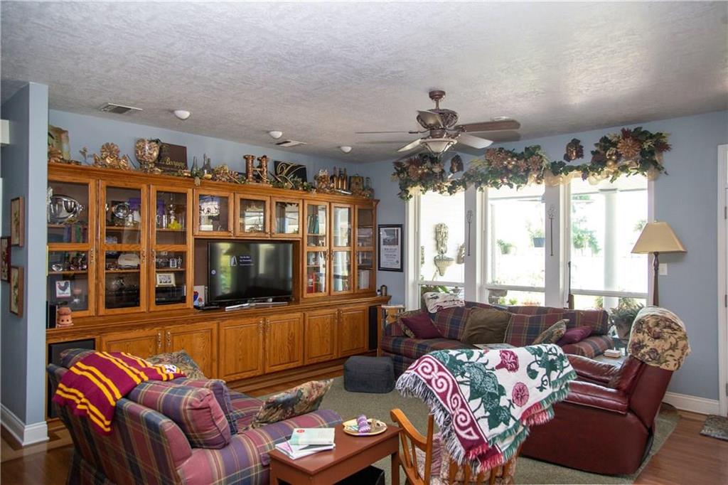 426 Bagdad Road Westlake, LA 70669 - Photo 4 of 35 Gallery Image 4