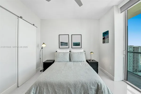 $4,300 | 1111 Southwest 1st Avenue, Unit 2325N, Miami, FL 33130