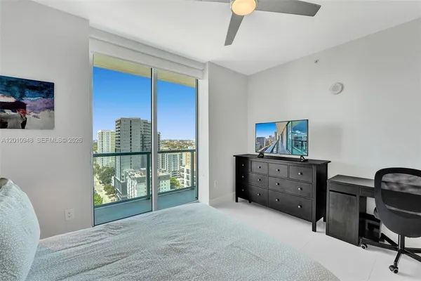 $4,300 | 1111 Southwest 1st Avenue, Unit 2325N, Miami, FL 33130