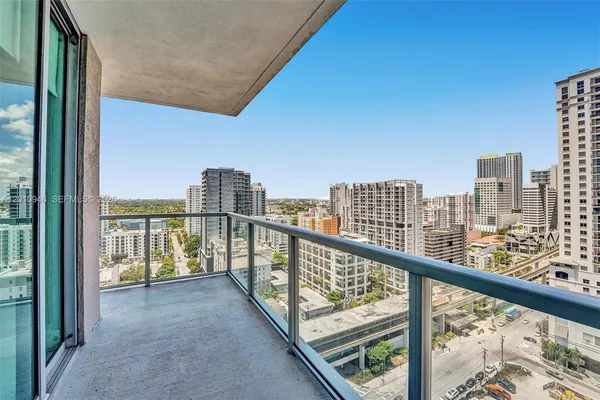 $4,300 | 1111 Southwest 1st Avenue, Unit 2325N, Miami, FL 33130
