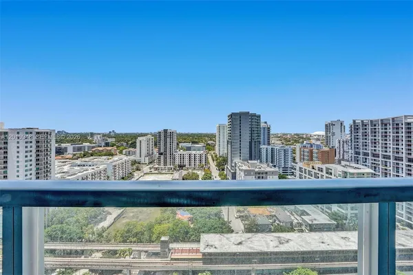 $4,300 | 1111 Southwest 1st Avenue, Unit 2325N, Miami, FL 33130
