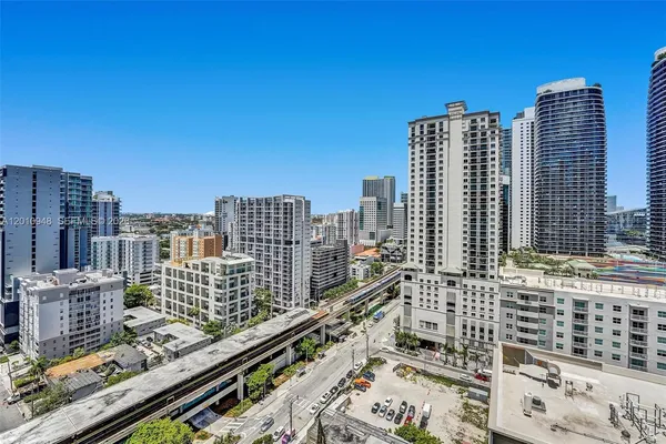 $4,300 | 1111 Southwest 1st Avenue, Unit 2325N, Miami, FL 33130