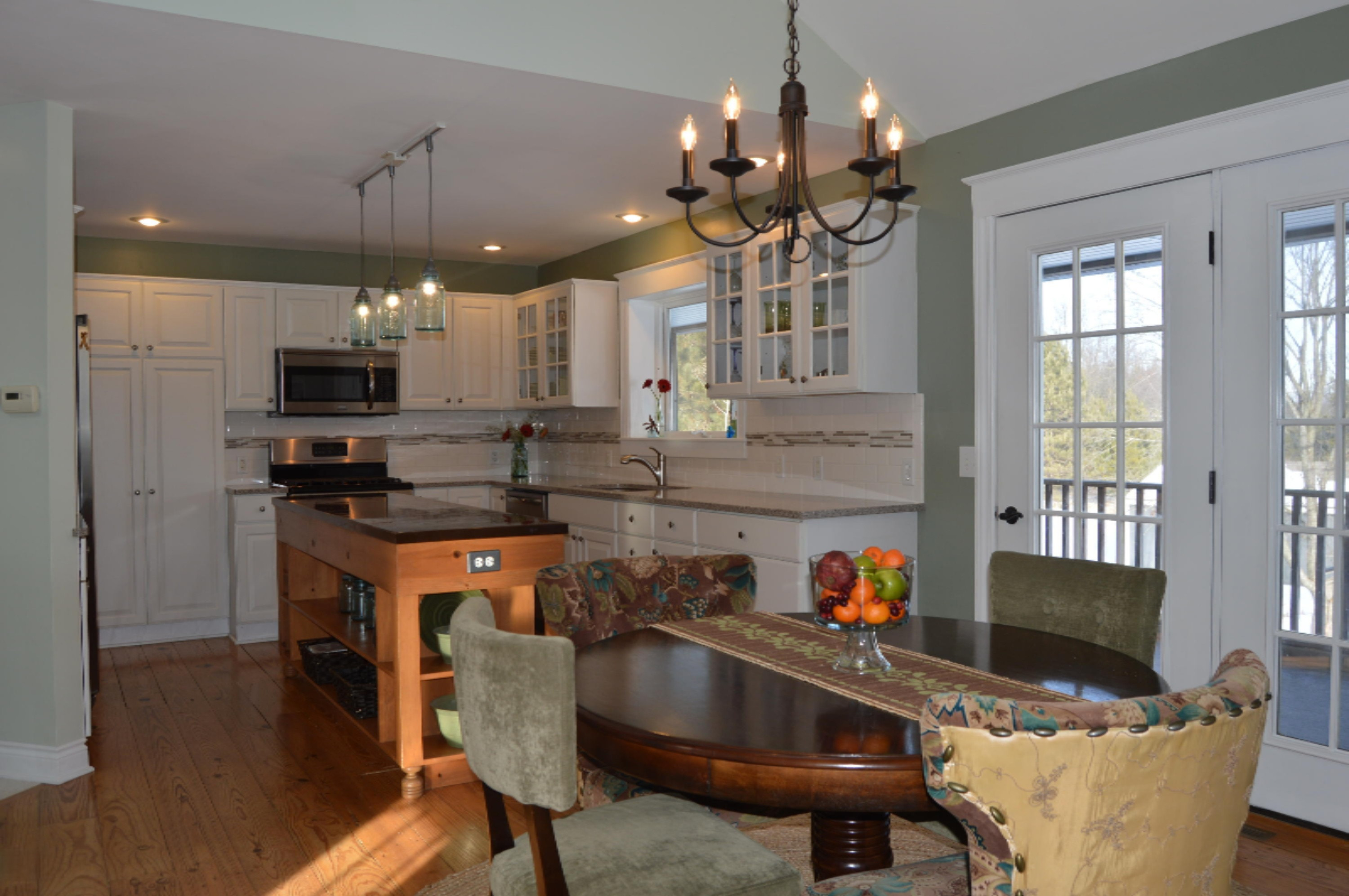 828 East Conrad Road Scottville, MI 49454 - Photo 4 of 42 Kitchen & Dining