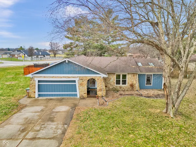 $305,000 | 3701 Balsam Court, Columbus, IN 47203