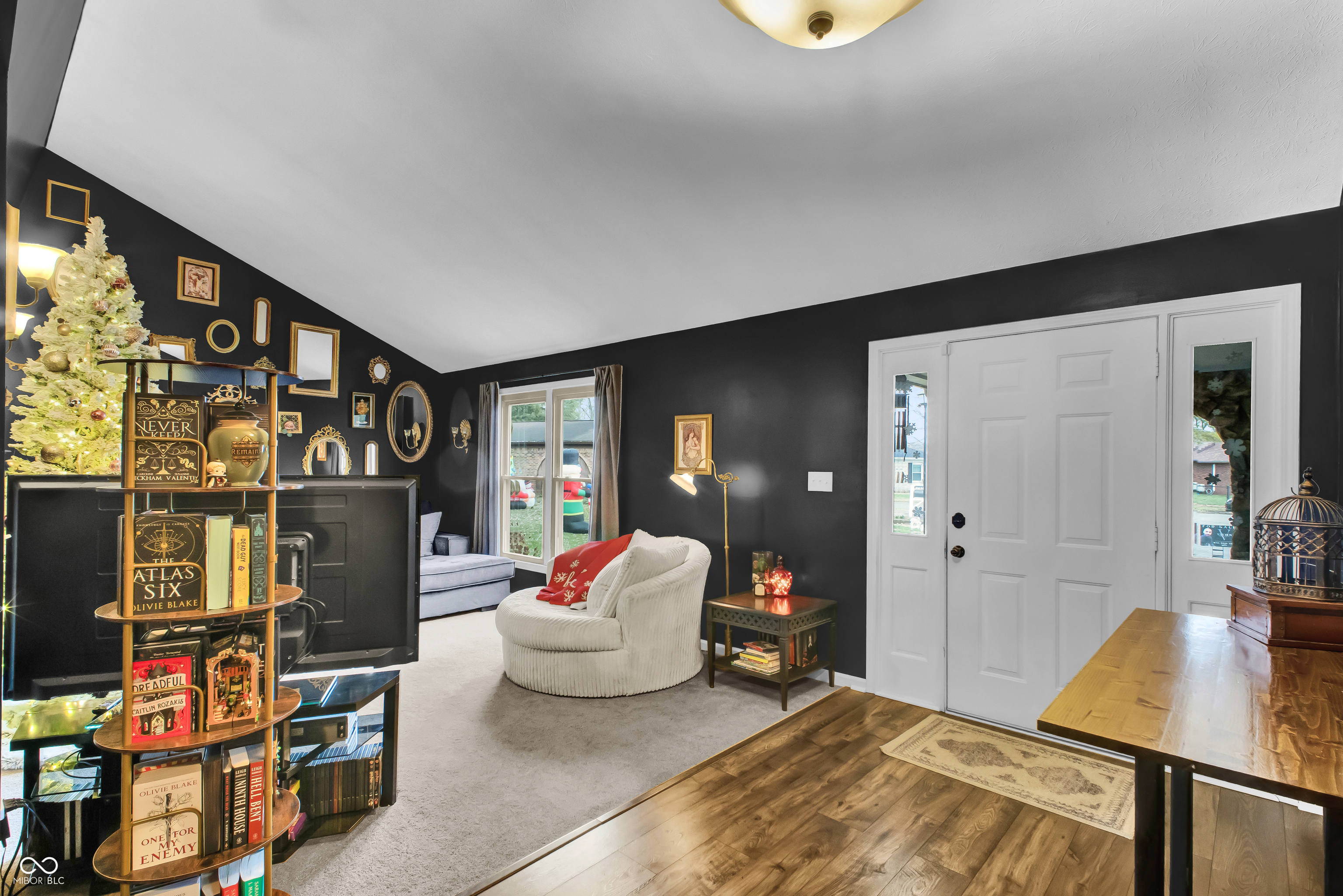 3701 Balsam Court Columbus, IN 47203 - Photo 11 of 59