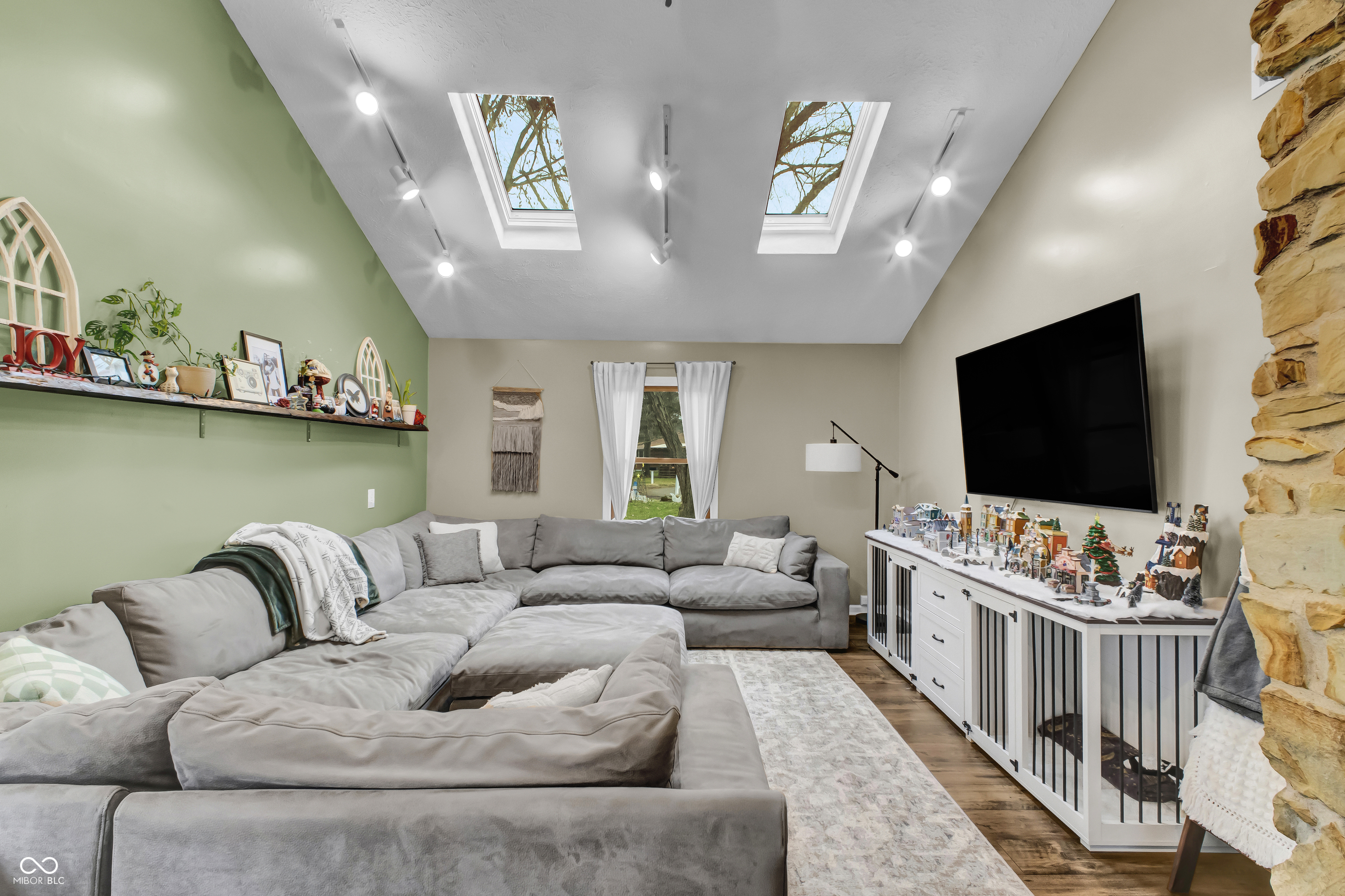 3701 Balsam Court Columbus, IN 47203 - Photo 17 of 59