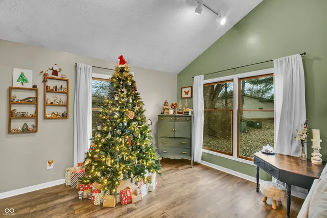 $305,000 | 3701 Balsam Court, Columbus, IN 47203