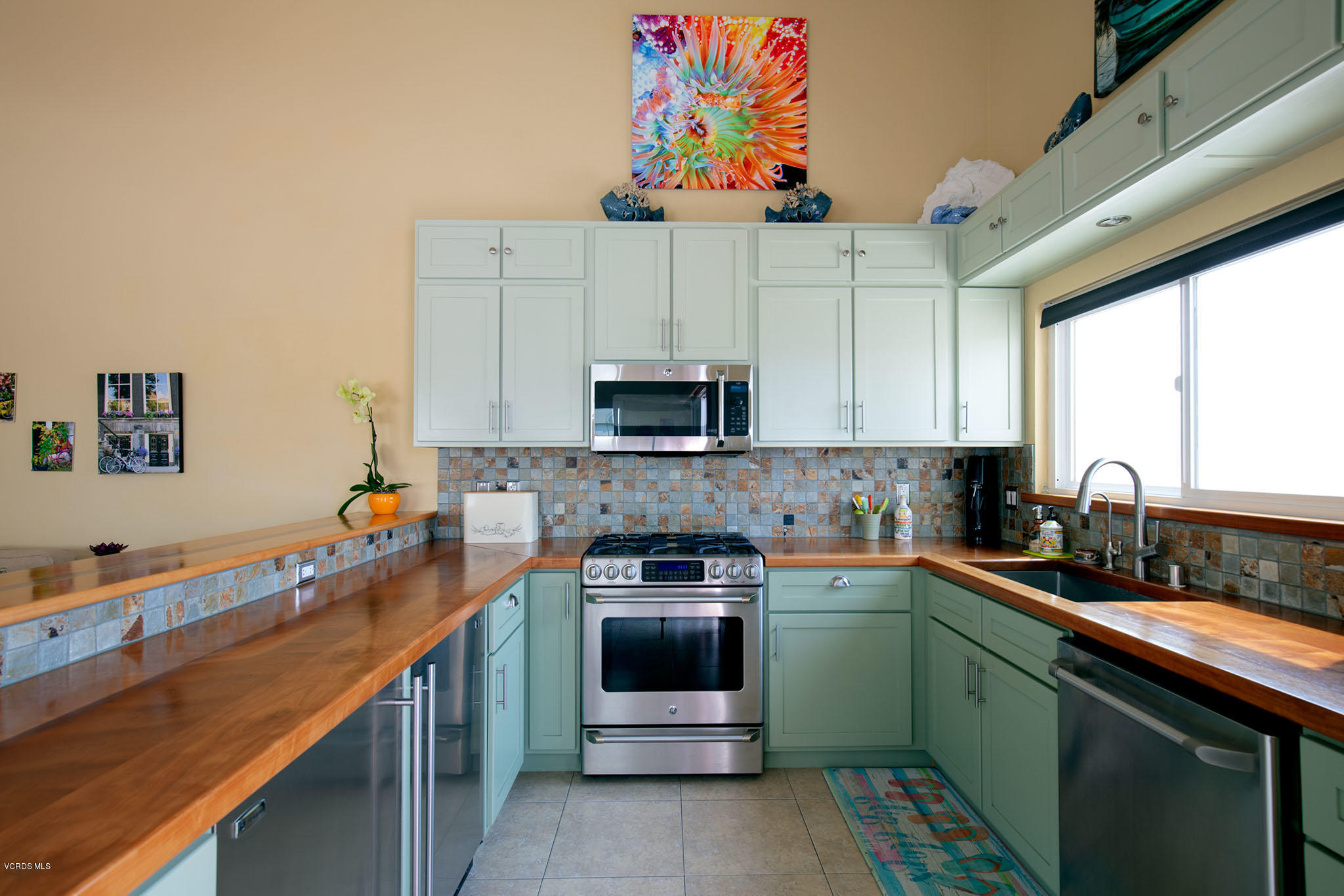 117 La Brea Street Oxnard, CA 93035 - Photo 5 of 22 labrea-kit