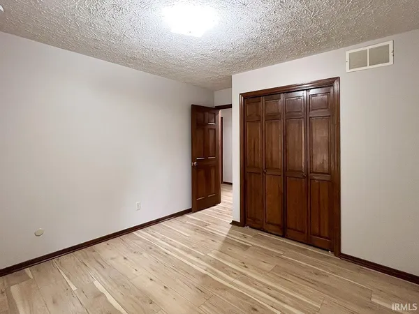 $2,300 | 1633 Greenfield Court, Bloomington, IN 47401