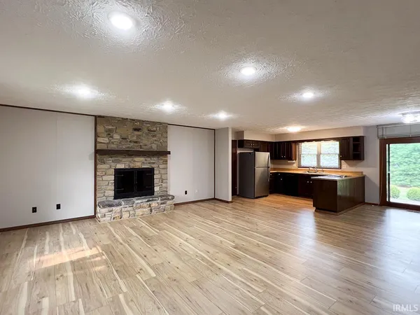 $2,300 | 1633 Greenfield Court, Bloomington, IN 47401