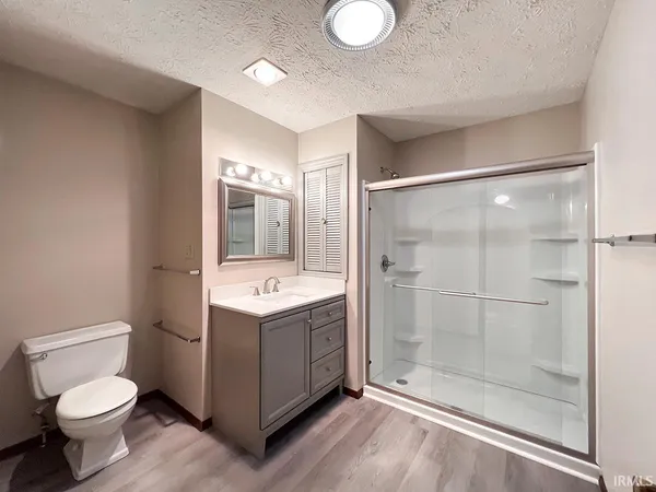 $2,300 | 1633 Greenfield Court, Bloomington, IN 47401