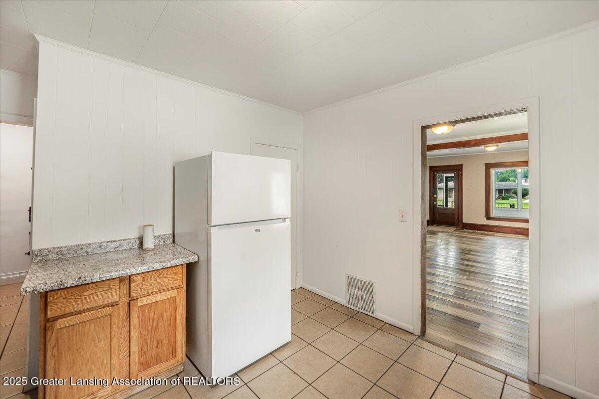 354 East Miller Road Lansing, MI 48911 - Photo 32 of 33 32-TS_364 E Miller_Lansing-08651