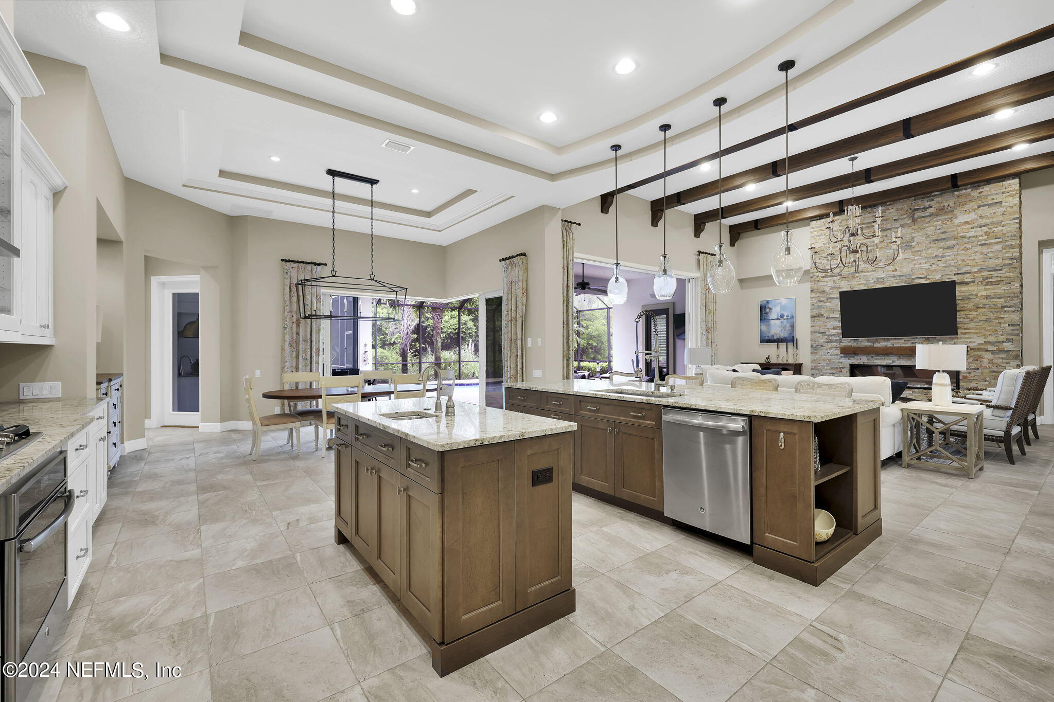 125 Senora Court St. Augustine, FL 32095 - Photo 20 of 109 Wall Of Glass Sliding Doors