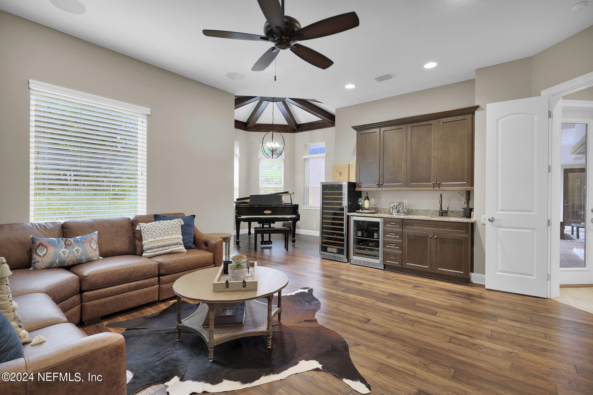 125 Senora Court St. Augustine, FL 32095 - Photo 28 of 109 a living room with furniture and kitchen view