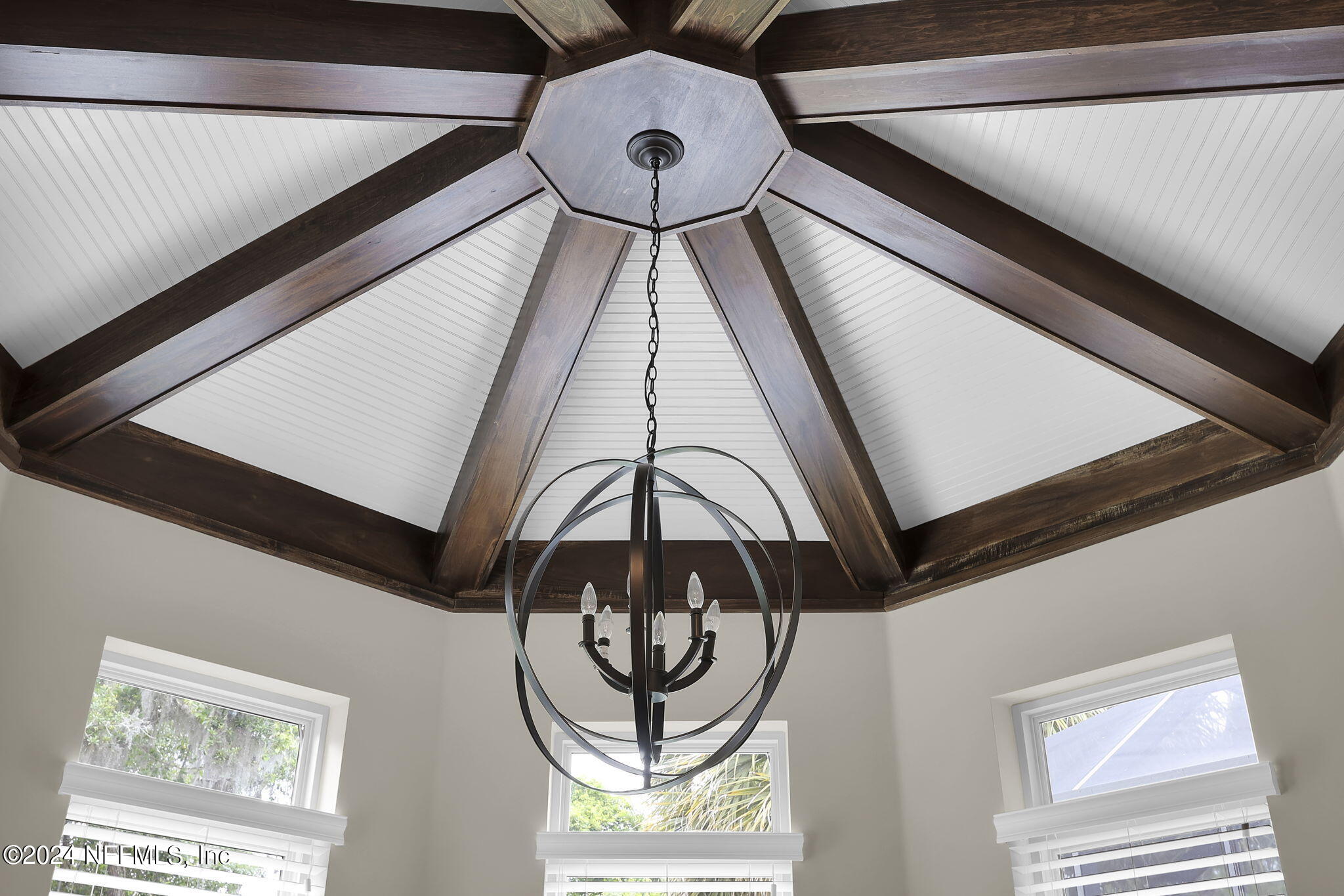 125 Senora Court St. Augustine, FL 32095 - Photo 32 of 109 Rotunda Beams