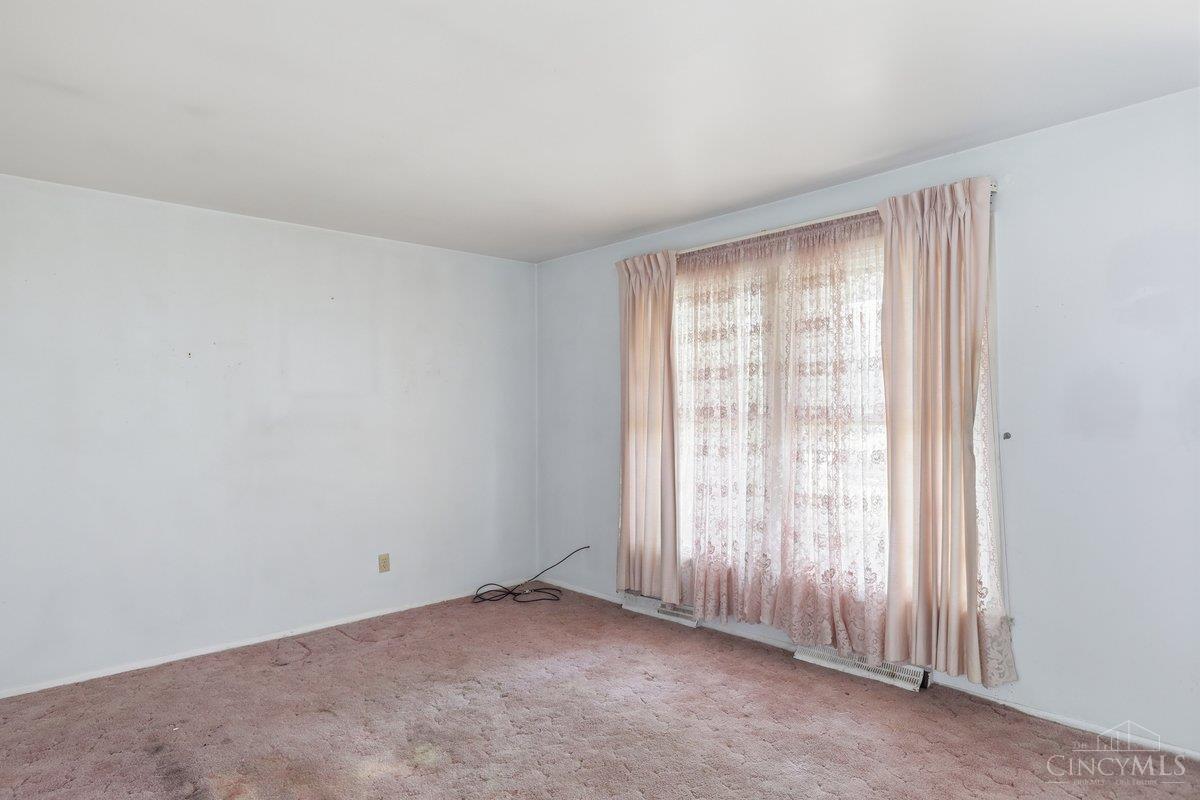 5110 Foley Road Cincinnati, OH 45238 - Photo 10 of 34