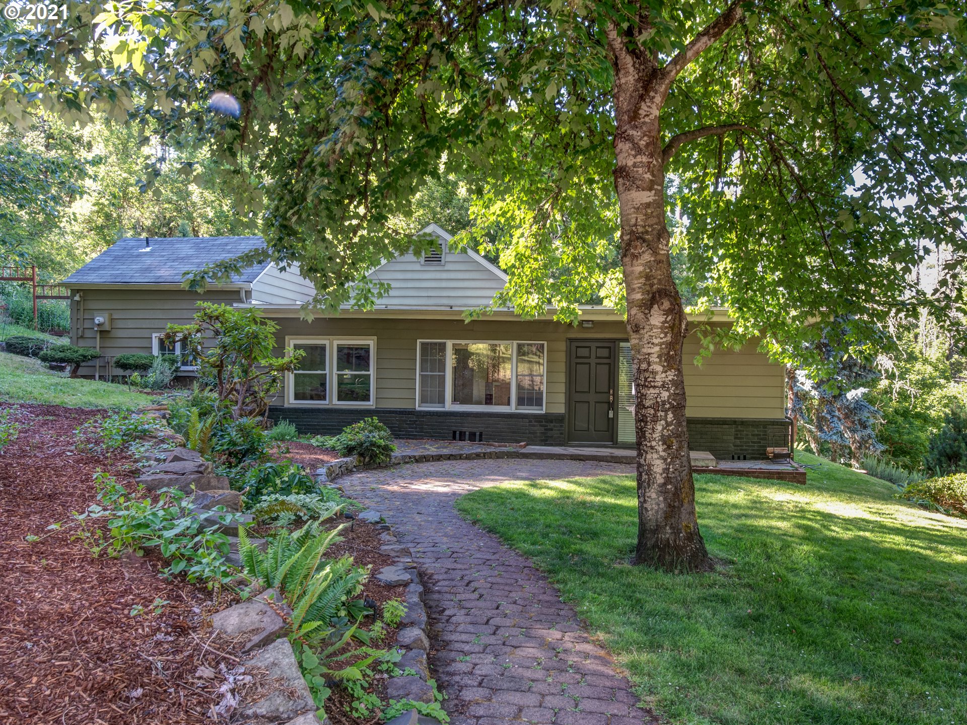 32349 Fox Hollow Road Eugene, OR 97405 - Photo 1 of 30