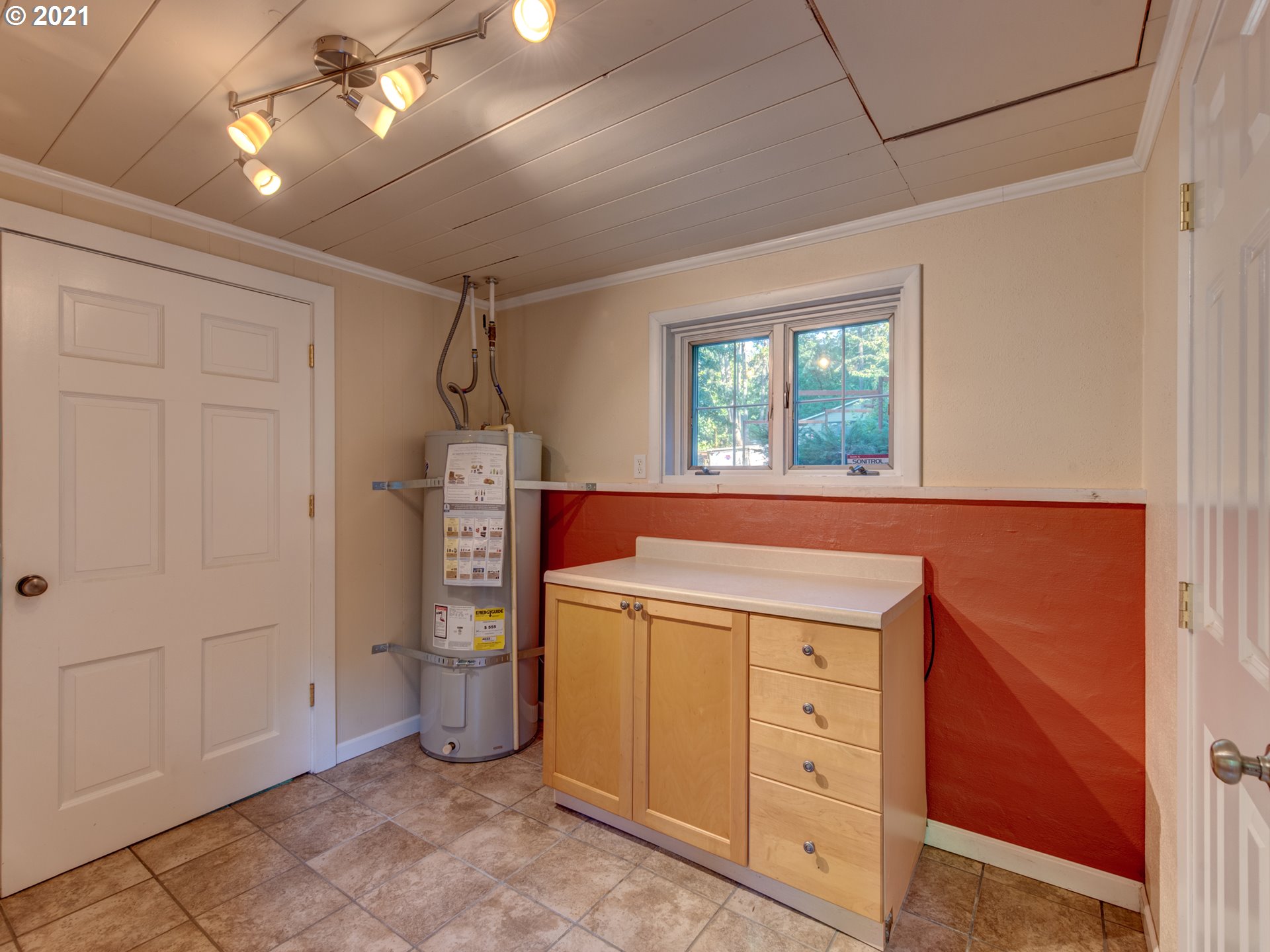32349 Fox Hollow Road Eugene, OR 97405 - Photo 11 of 30