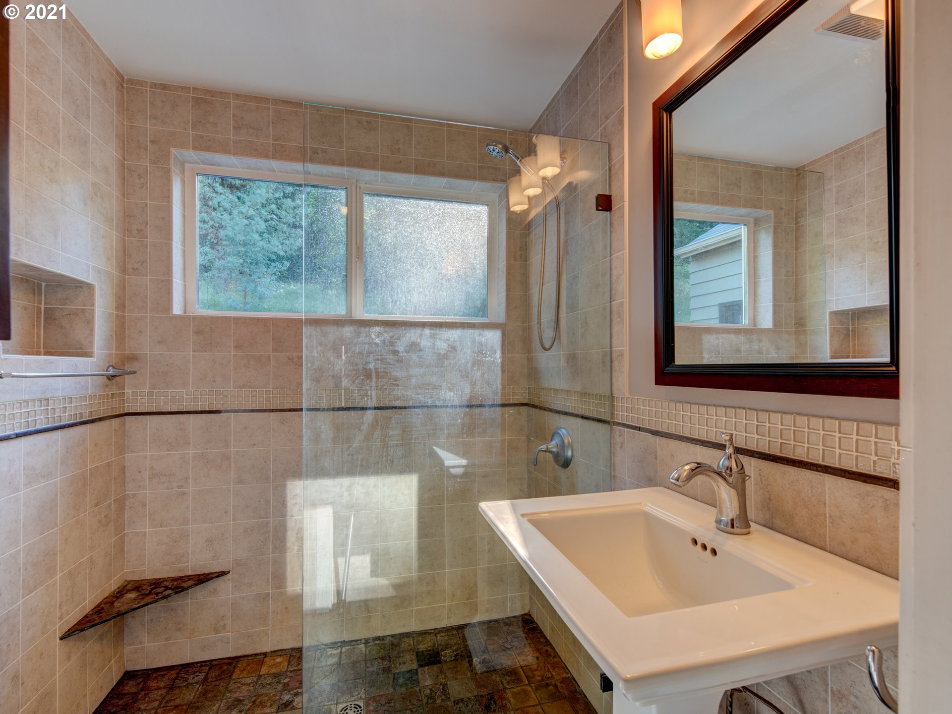 32349 Fox Hollow Road Eugene, OR 97405 - Photo 15 of 30