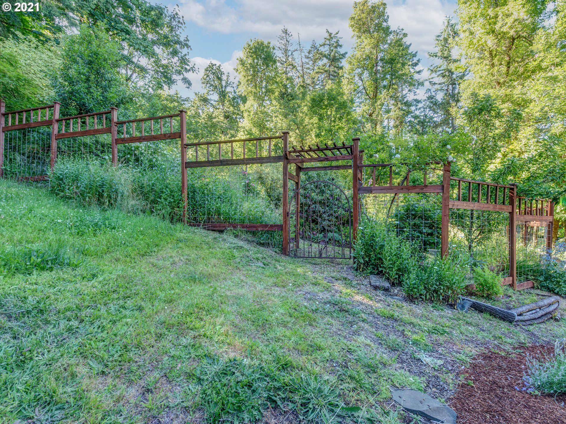 32349 Fox Hollow Road Eugene, OR 97405 - Photo 19 of 30