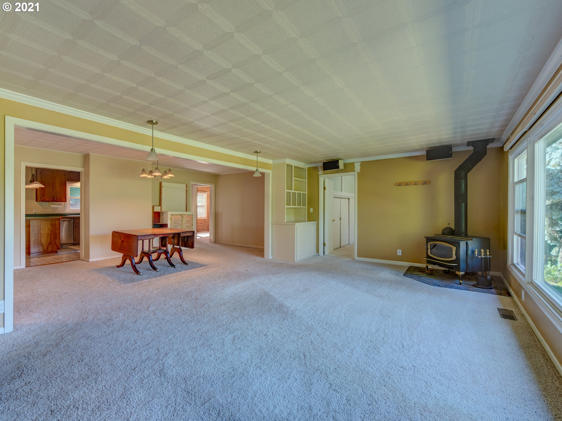 32349 Fox Hollow Road Eugene, OR 97405 - Photo 6 of 30
