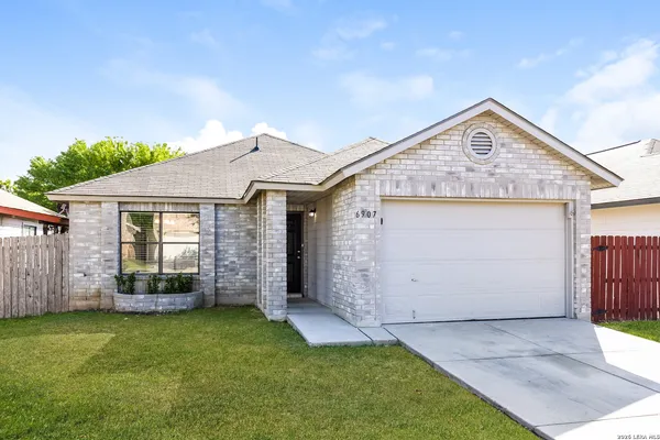 $1,310 | 6907 Saharastone Drive, Converse, TX 78109