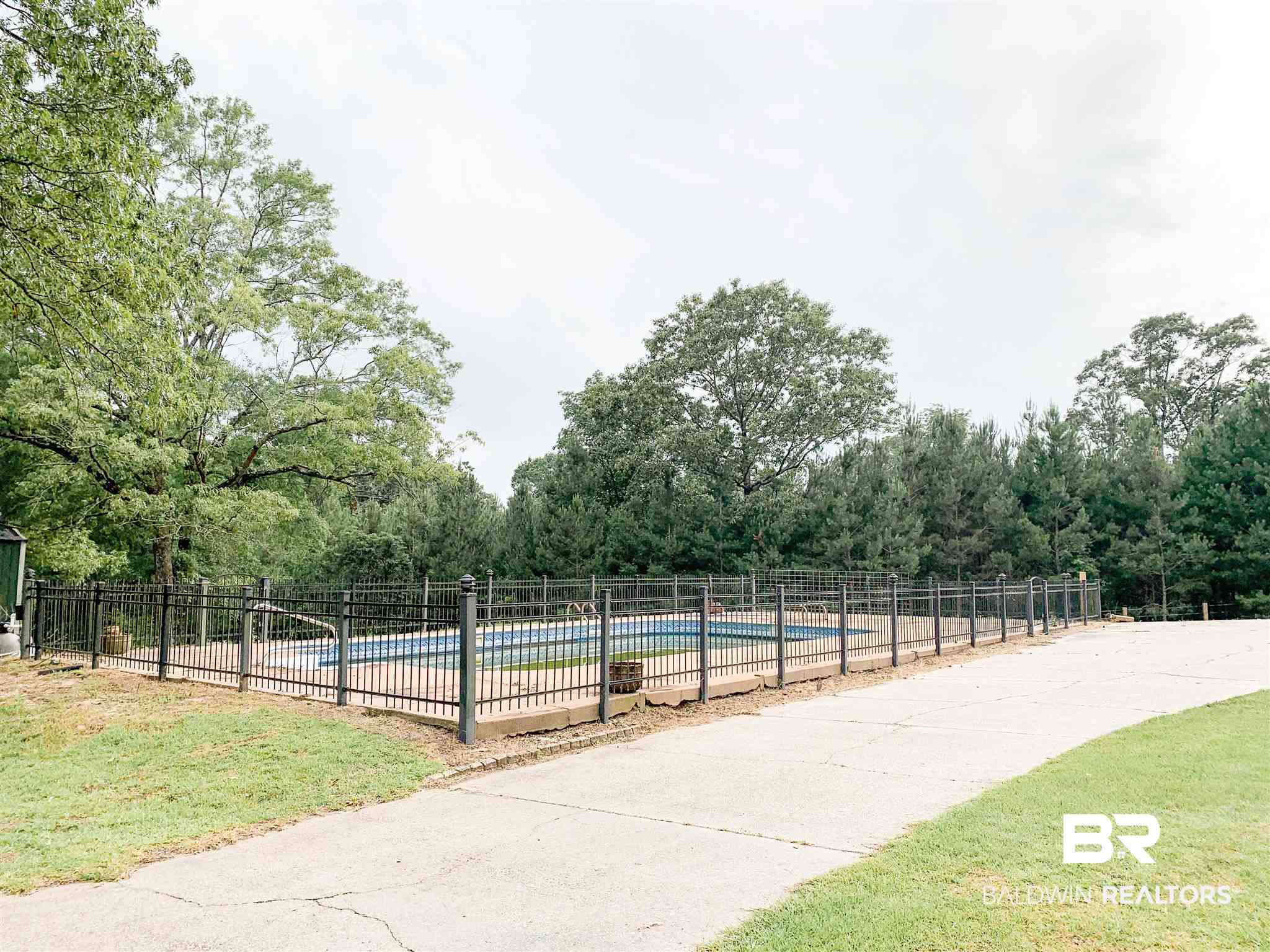 328 Sentry Drive Millry, AL 36558 - Photo 7 of 31