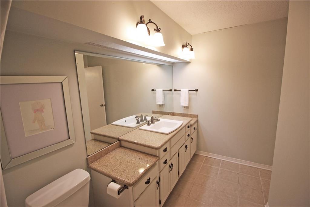 8800 Chretien Point Place River Ridge, LA 70123 - Photo 17 of 24