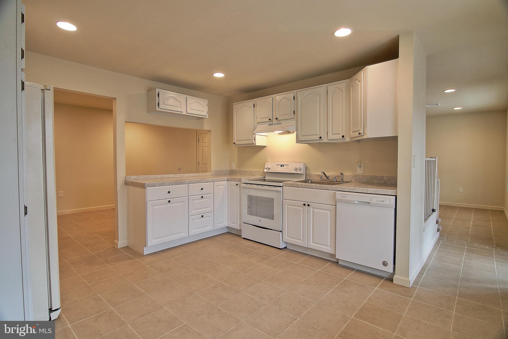 2000 Yerger Road Pottstown, PA 19464 - Photo 9 of 26 Kitchen