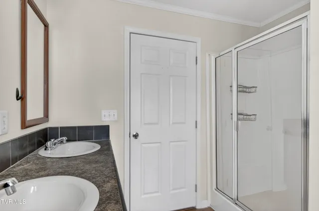 $189,900 | 32383 Raccoon Trail, Meadowview, VA 24361