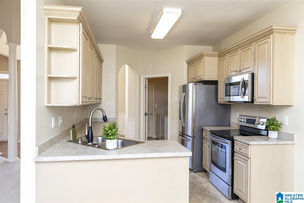 671 Wynlake Cove Alabaster, AL 35007 - Photo 17 of 42