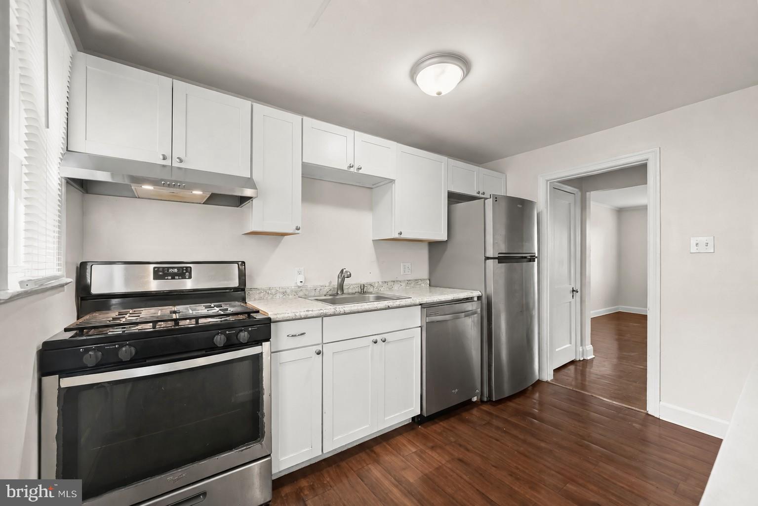5104 Sunset Road Baltimore, MD 21215 - Photo 12 of 32 Kitchen