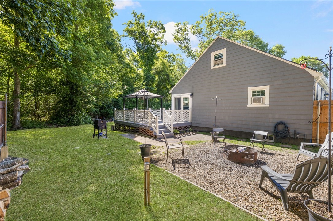 400 Crandall Road Tiverton, RI 02878 - Photo 25 of 32