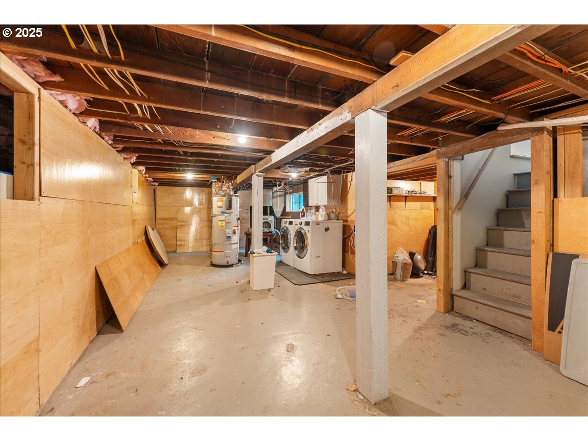 2906 Southwest Spring Garden Street Portland, OR 97219 - Photo 39 of 43 Gallery Image 39