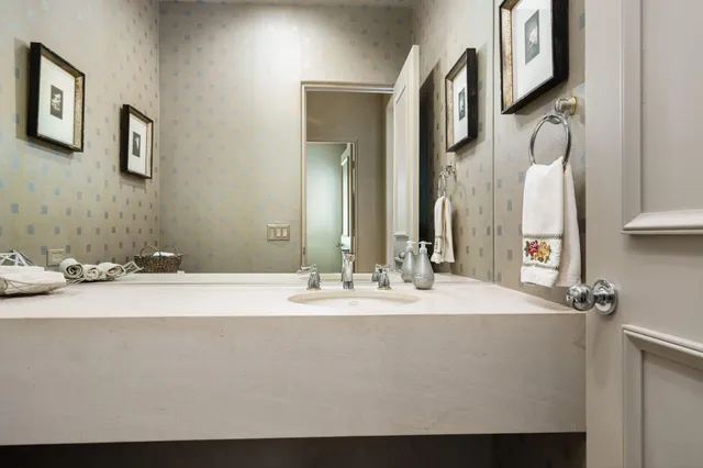 $1,275,000 | 228 White Horse Trail, Palm Desert, CA 92211