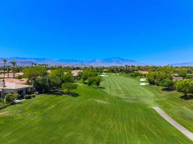 $1,275,000 | 228 White Horse Trail, Palm Desert, CA 92211