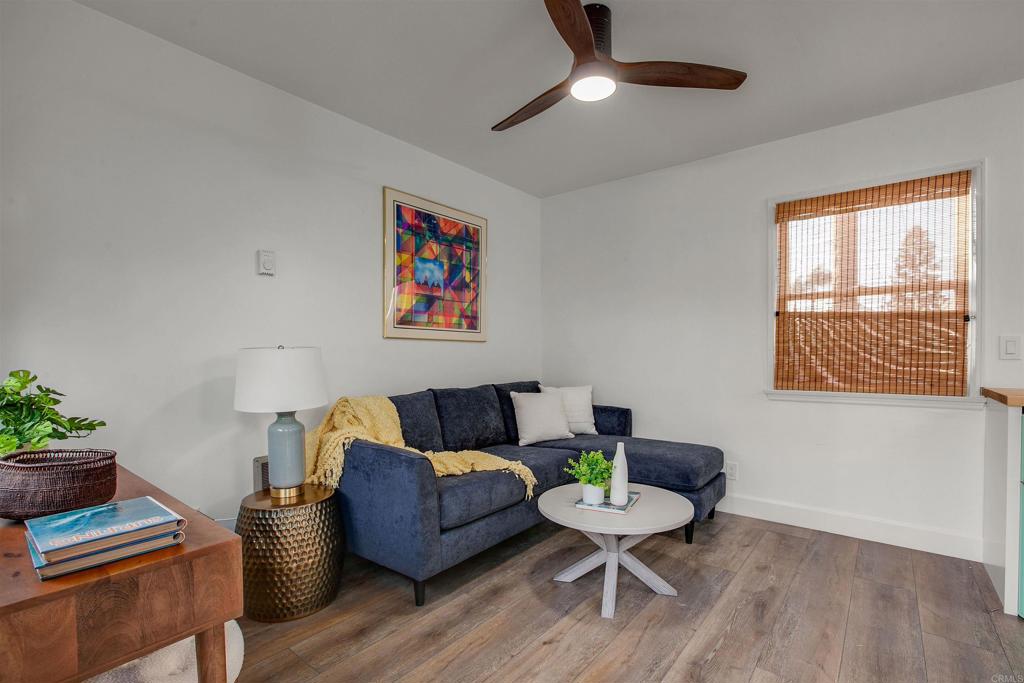906 Leonard Avenue Oceanside, CA 92054 - Photo 36 of 53 a living room with furniture and a window