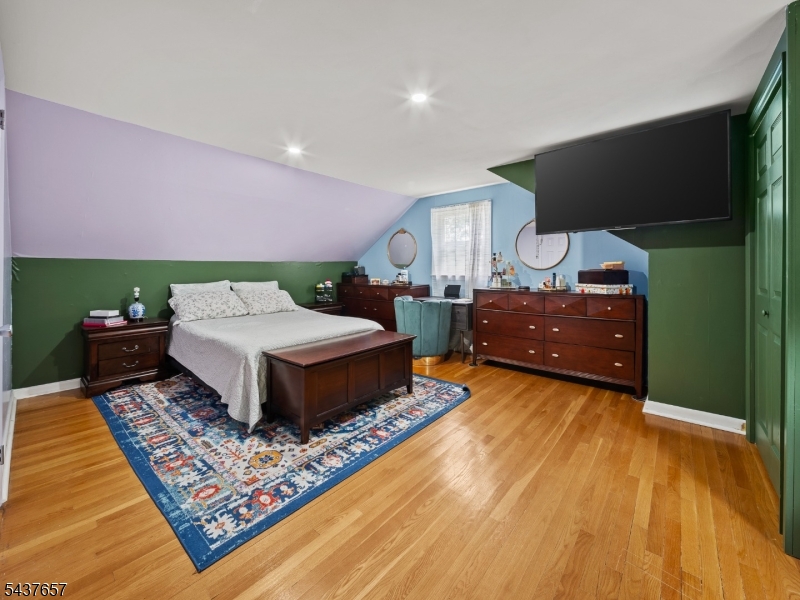 17 Ravine Court Clifton, NJ 07013 - Photo 21 of 46