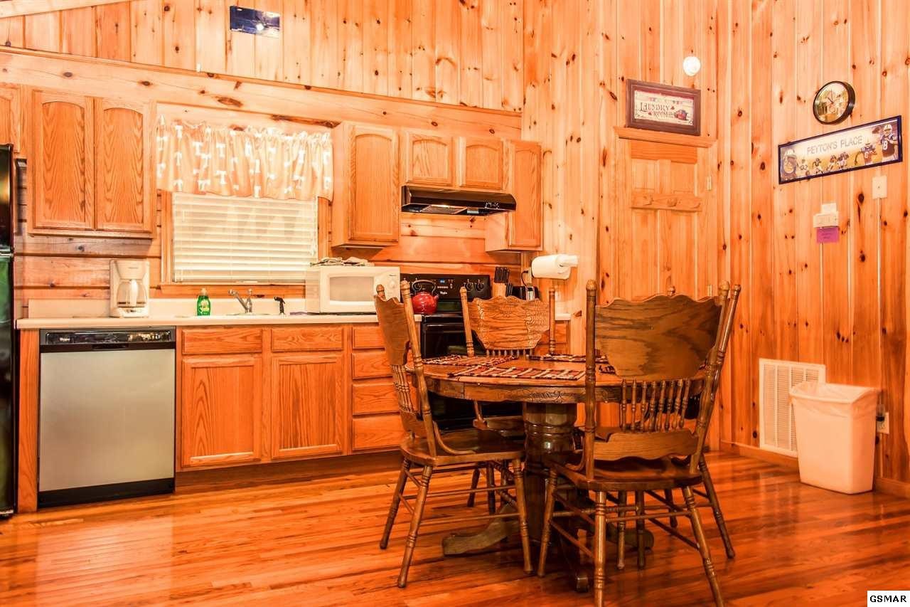 1672 Raccoon Den Way Sevierville, TN 37862 - Photo 8 of 22 Gallery Image 8