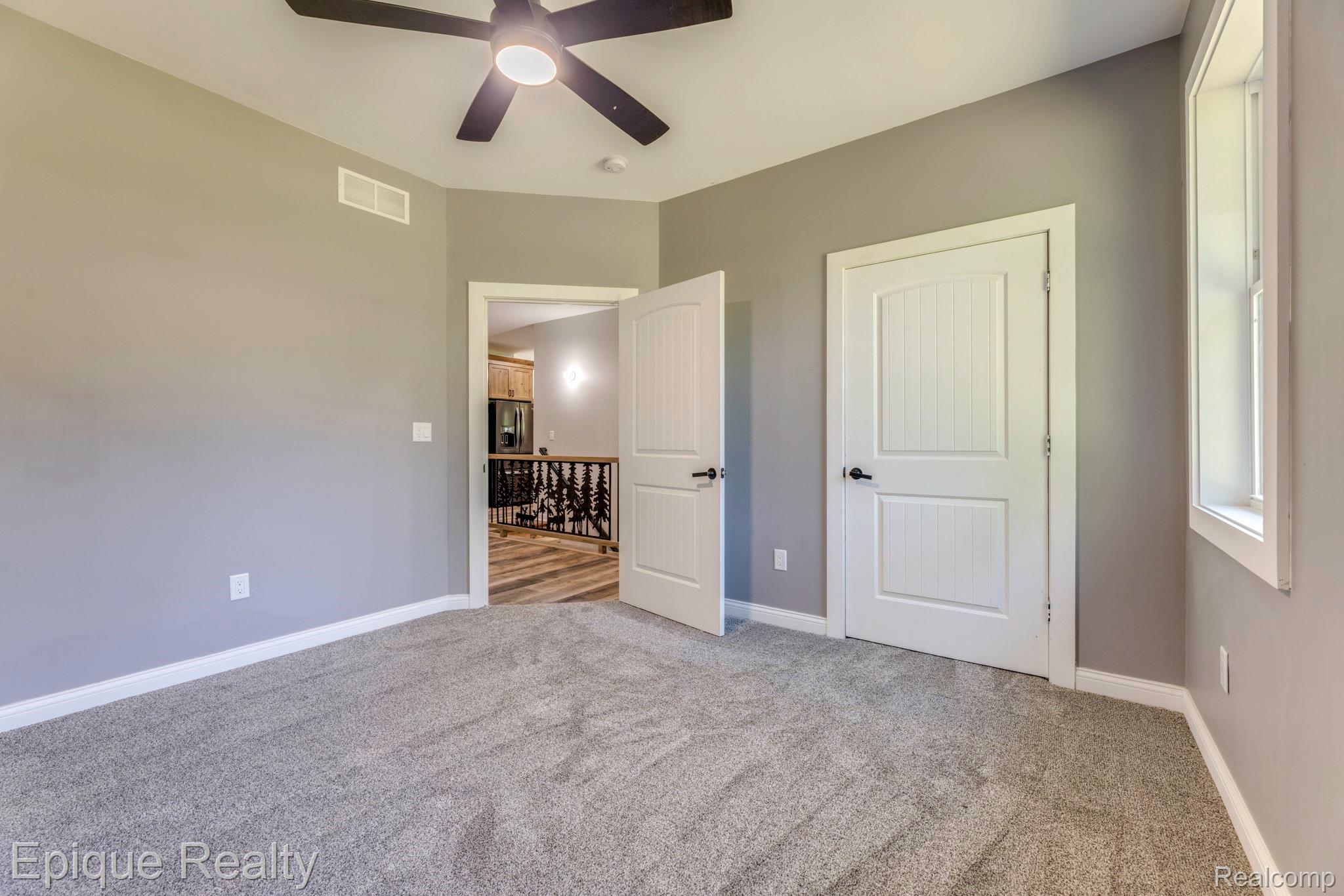 4697 Emmett Road Emmett, MI 48022 - Photo 28 of 62 4697 Emmett Rd (37 of 62).jpg