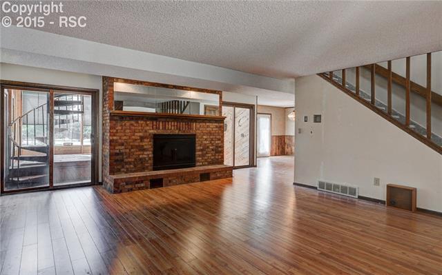 520 Portland Road Monument, CO 80132 - Photo 5 of 35
