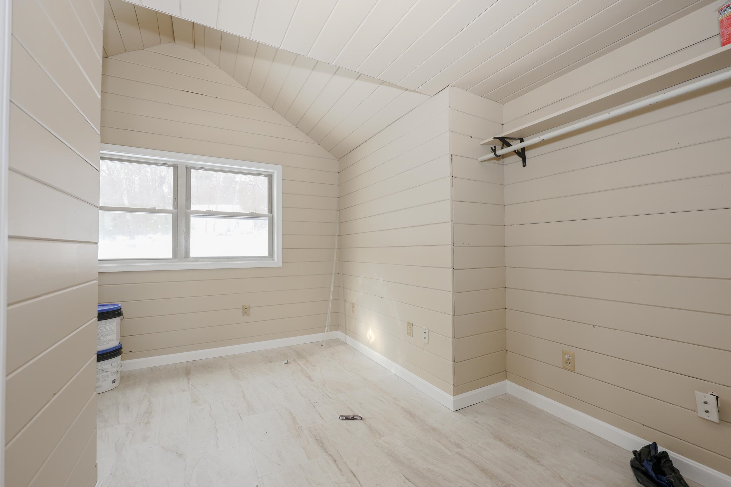 128 North Shore Road Derry, NH 03038 - Photo 31 of 35