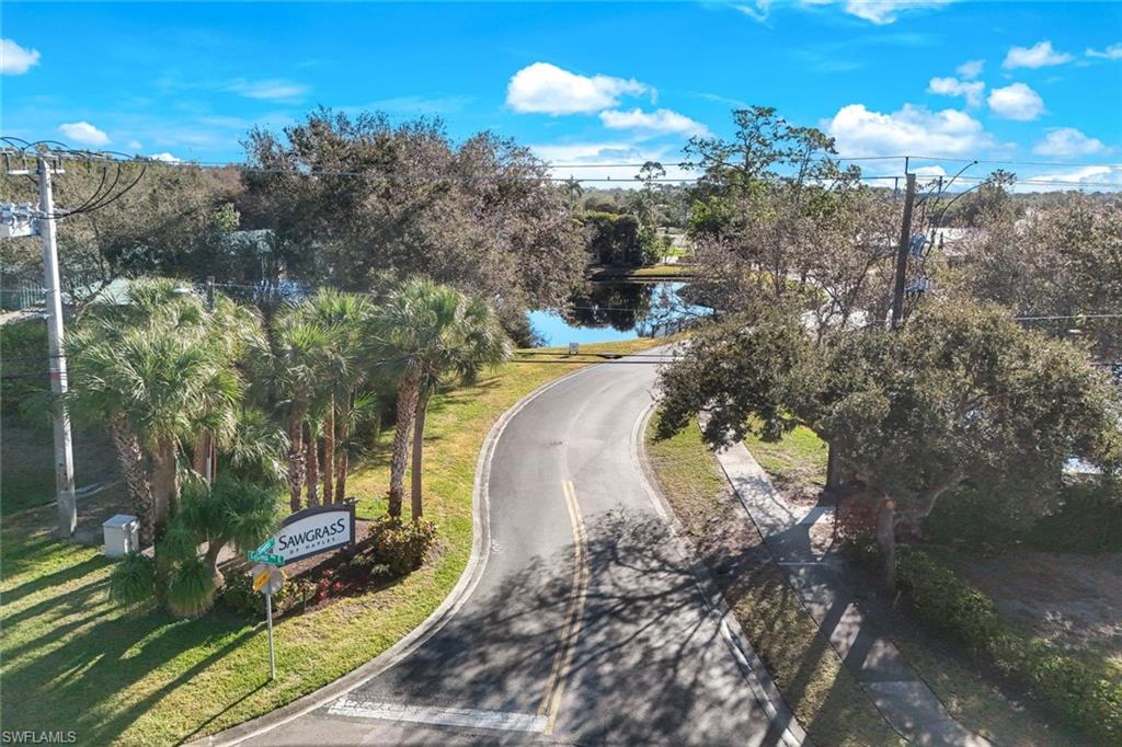 302 Sawgrass Court Naples, FL 34110 - Photo 38 of 40